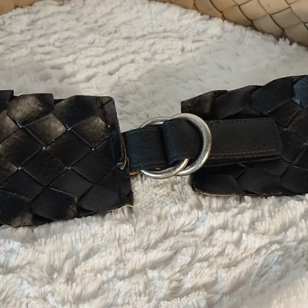 Braided Woman's Faux Leather Belt